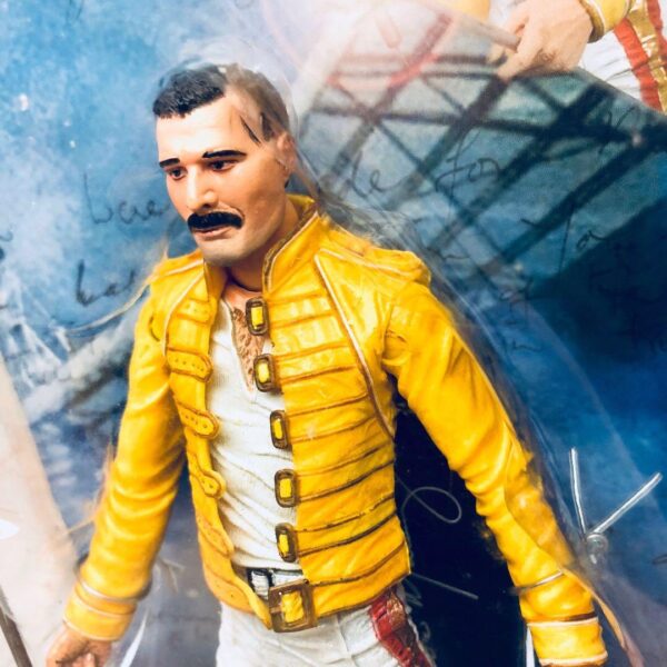 Figura de Freddie Mercury Queen Neca 7" - Imagen 3